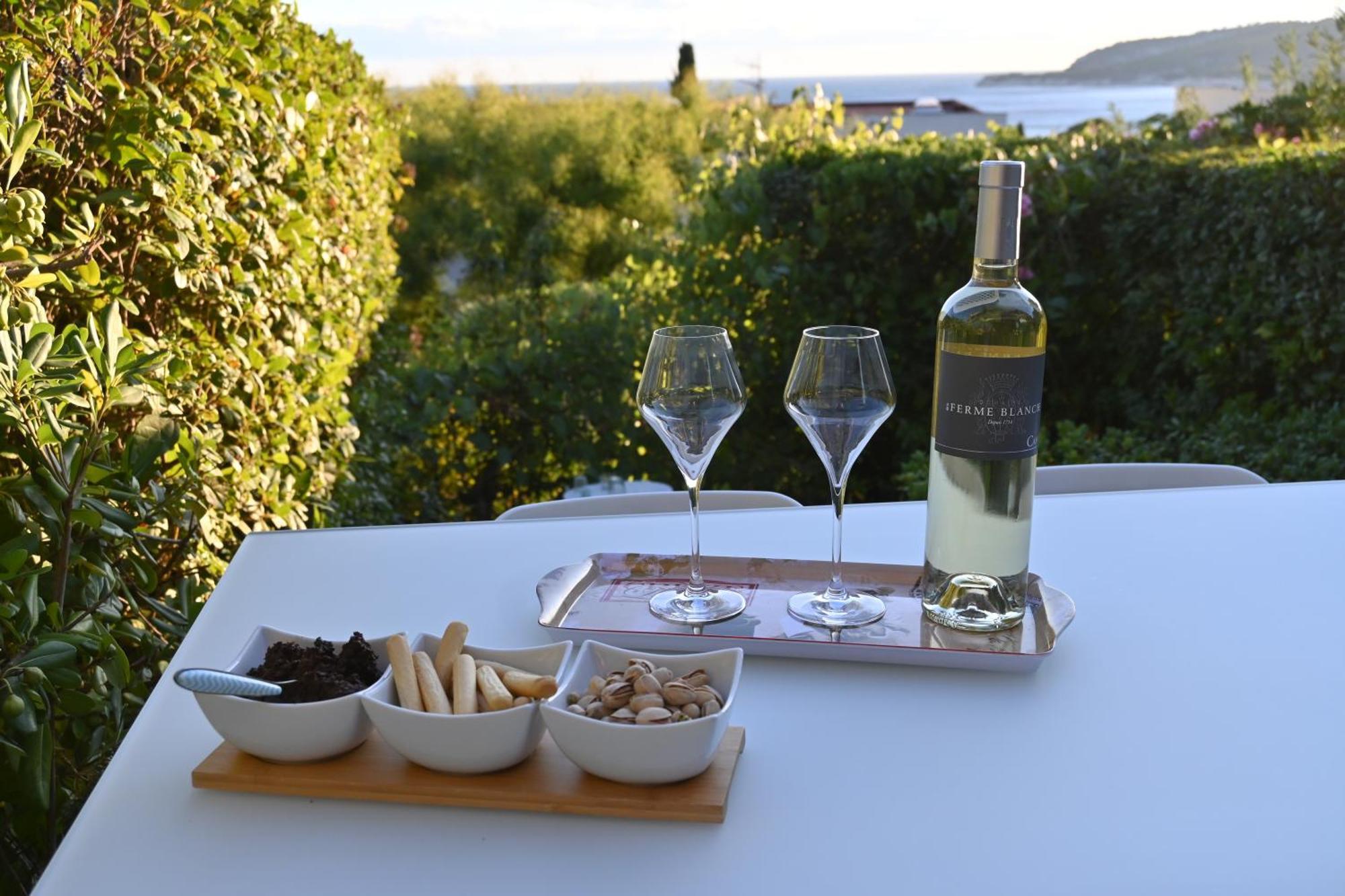 Le Dauphin Climatisation Fibre 4 Personnes Apartment Cassis Exterior photo